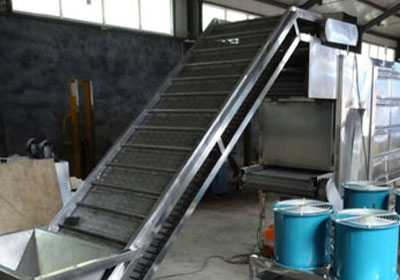 Single chain plate drying machine