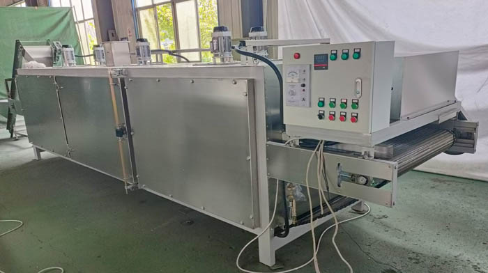 Chain plate roaster