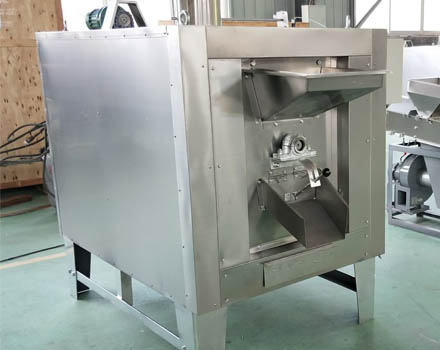What should be noticed when using peanut roasting machine?