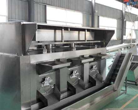 How to improve the baking quality of peanut roasting production line?
